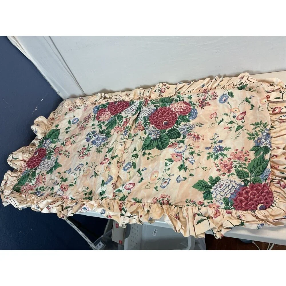 VTG Waverly Lafayette Schumacher oversized floral‎  Ruffled Pillow Shams 38 x 25